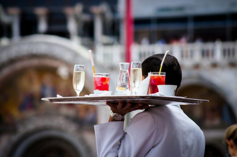 Immigrate To Canada As A Waiter