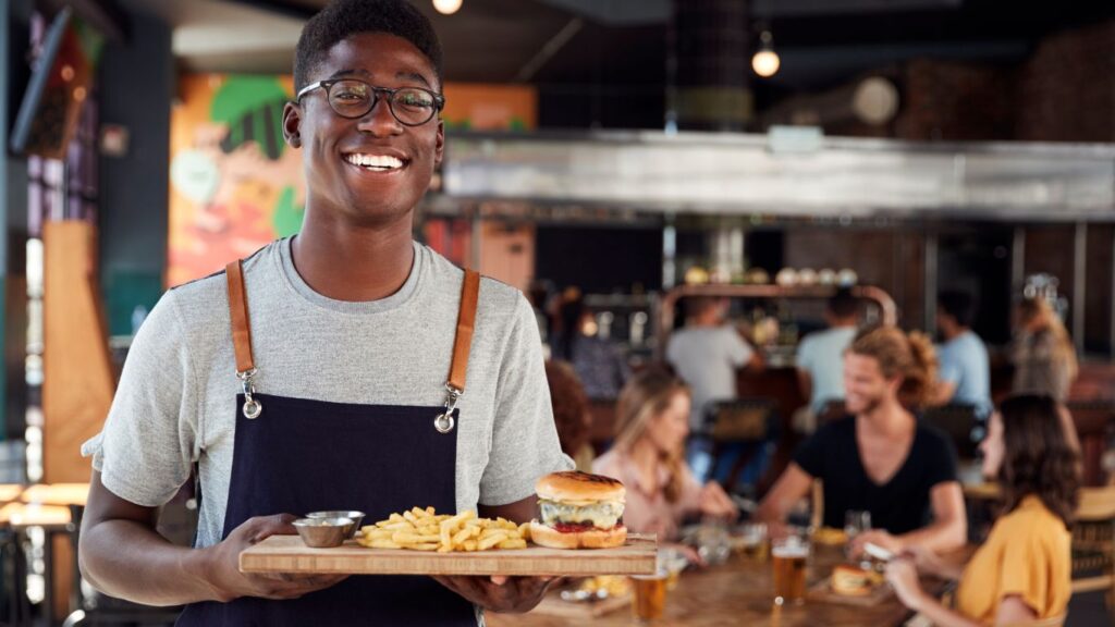 Move To Canada With Your Girlfriend As A Waiter